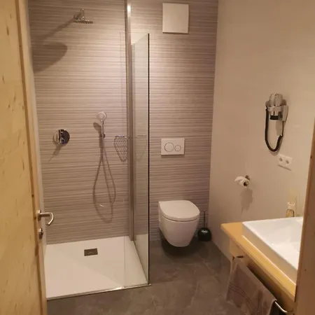 Weinhauerhof Pasching-klinglhuber *