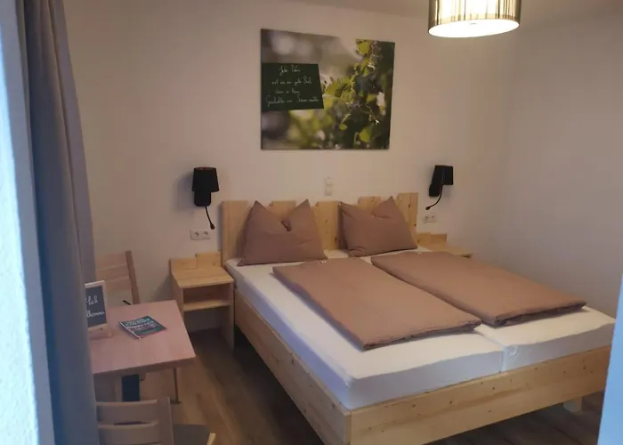 Weinhauerhof Pasching-klinglhuber * Лангенлойс